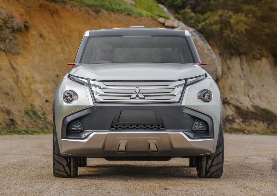  Mitsubishi Concept GC-PHEV 2015 года  (фото 10 из 31)